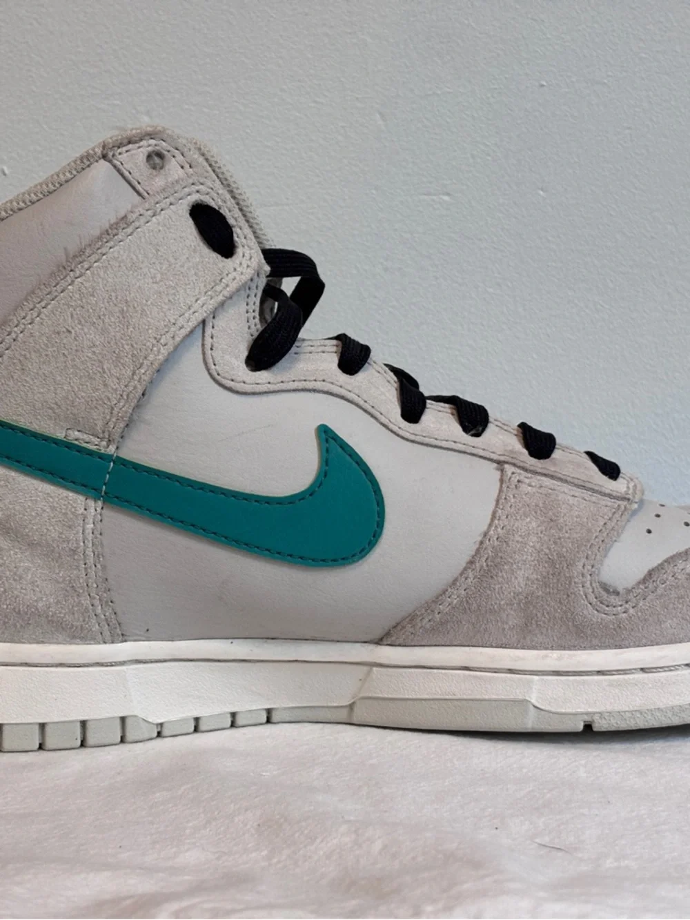 Nike Dunk High SE First Use - Light Bone Green Noise 2021 Size 9.5 M